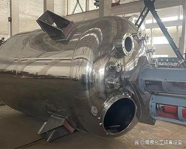 聚合反应釜源头厂家:设备制造原理与行业认知科普